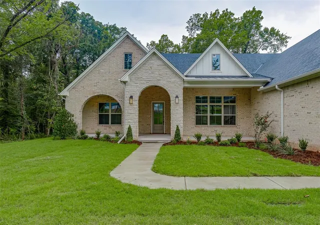 Photo 3 of Single family home for sale at 13025 Coltrane Rd, Edmond, OK 73034 | MLS# 1230492 | Listing updated on 2026-08-18