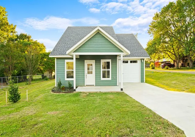 50th image of 1831 Rockford Dr, Eufaula, OK 74432 | MLS# 1230523