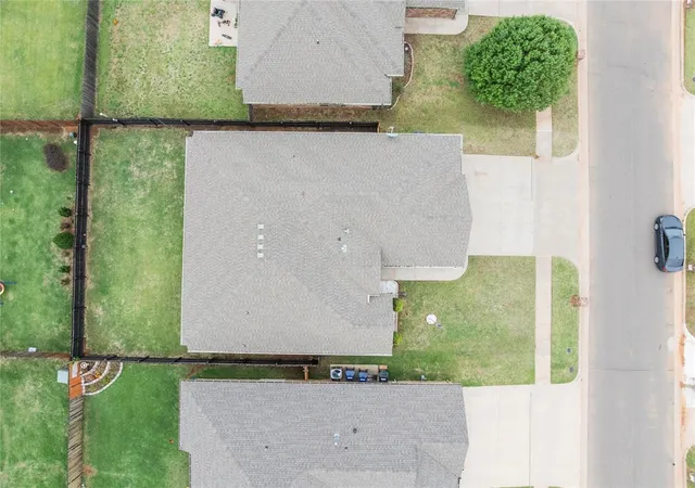 30th image of 3416 Canton Trl, Yukon, OK 73099 | MLS# 1230541