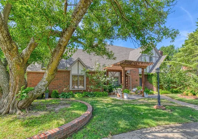 1st image of 3800 Evesham Ct, Norman, OK 73072 | MLS# 1230562