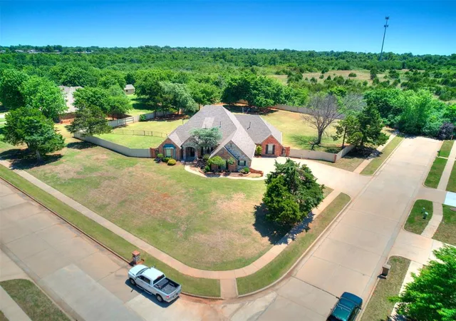 4th image of 1350 E Angel Fire Ter, Mustang, OK 73064 | MLS# 1230586