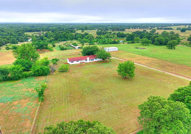 Homes for sale in Chandler, OK | 339173 E 950 Rd, Chandler, OK 74834 | MLS# 1230594