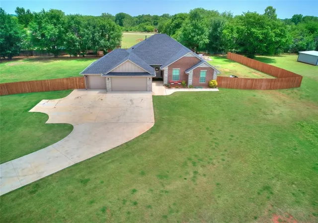 Single family home for sale at 763 S Sara Rd, Tuttle, OK 73089 | MLS# 1230621
