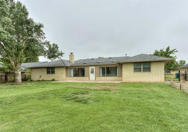 Photo 3 of Sale Pending at 11017 Nw 116th Street, Yukon, OK 73099 | MLS# 1230666 | Listing updated on 2026-08-30