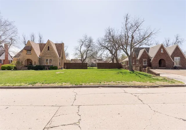 12th image of 2216 Nw 27th St, Oklahoma City, OK 73107 | MLS# 1230684