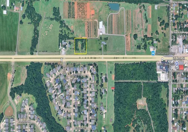 2nd image of 1633 W Main St, Yukon, OK 73099 | MLS# 1230693