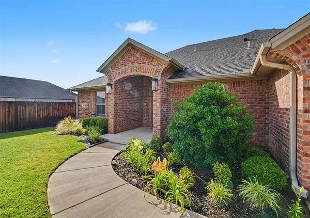 Photo 4 of Single family home for sale at 1238 Northridge Blvd, Altus, OK 73521 | MLS# 1230741 | Listing updated on 2026-05-30