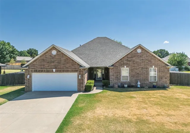 Photo 1 of Single family home for sale at 1603 Windmill Ridge Dr, Shawnee, OK 74804 | MLS# 1230760 | Listing updated on 2026-09-30