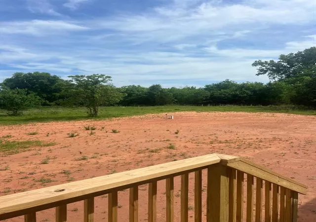 3rd image of 8001 London Dr, Noble, OK 73069 | MLS# 1230784
