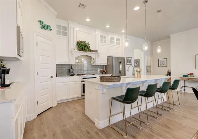 Photo 3 of Single family home for sale at 17809 Morning Sky Ct, Edmond, OK 73012 | MLS# 1230796 | Listing updated on 2026-08-20