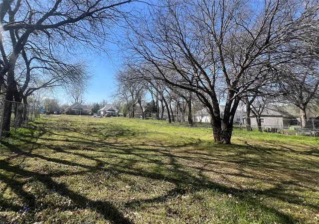 Homes for sale in Chickasha, OK | 1021 S 6th St, Chickasha, OK 73018 | MLS# 1230818