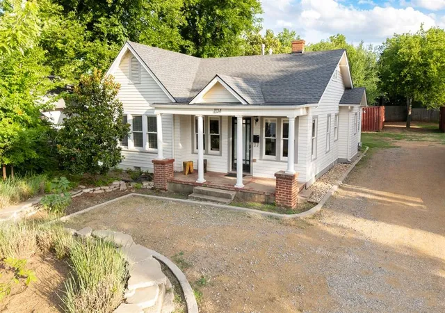 Photo 1 of Single family home for sale at 1134 Nw 40th Street, Oklahoma City, OK 73118 | MLS# 1230823 | Listing updated on 2026-07-22