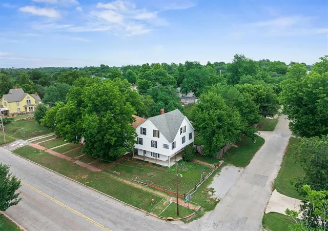 3rd image of 602 N Wentz St, Guthrie, OK 73044 | MLS# 1230840
