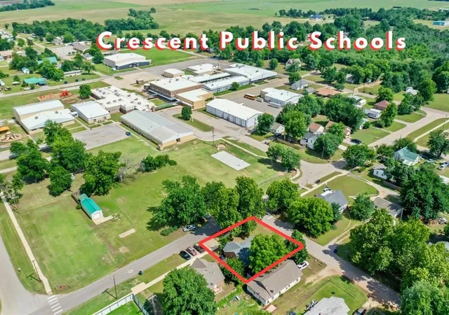 Homes for sale in Crescent, OK | 410 E Jefferson St, Crescent, OK 73028 | MLS# 1230841