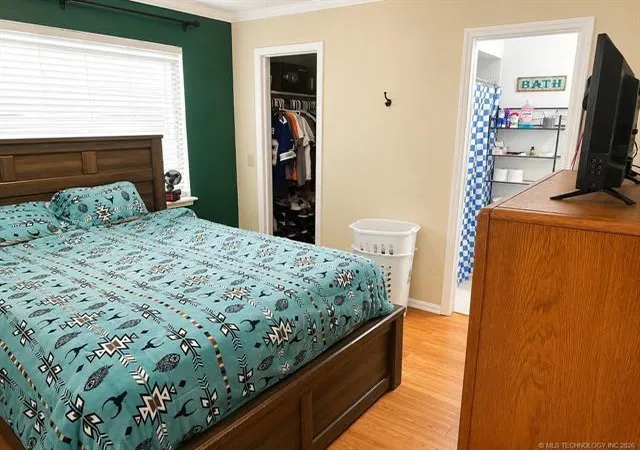 Photo 4 of Single family home for sale at 1813 Bellaire Cir, Moore, OK 73160 | MLS# 1230862 | Listing updated on 2026-10-03