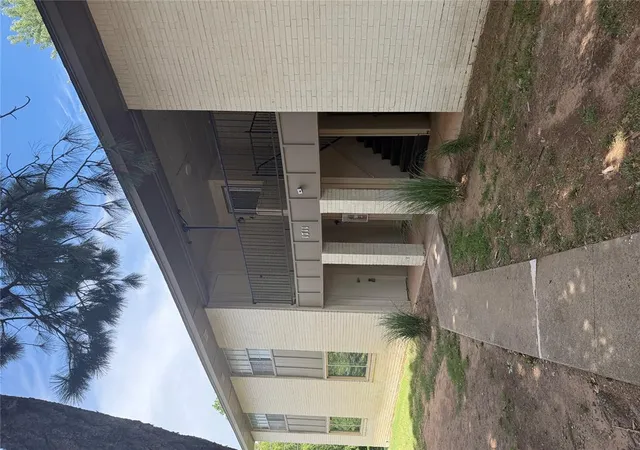 1st image of 1711 E Lindsey St #4, Norman, OK 73071 | MLS# 1230865
