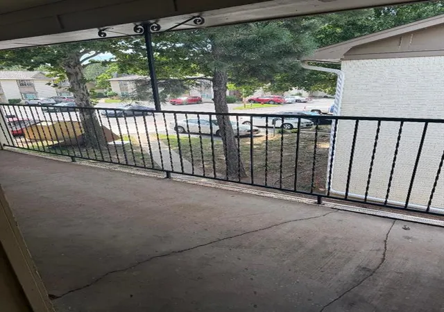 image of 1711 E Lindsey St #4, Norman, OK 73071 | MLS# 1230865