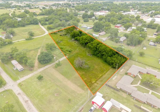 Homes for sale in Prague, OK | 6th St, Prague, OK 74864 | MLS# 1230912