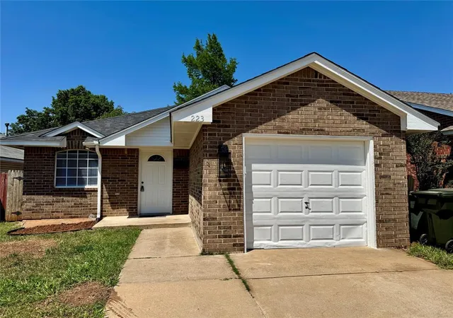 Photo 1 of Single family home for sale at 223 W 6th Street, Edmond, OK 73003 | MLS# 1230943 | Listing updated on 2026-07-06