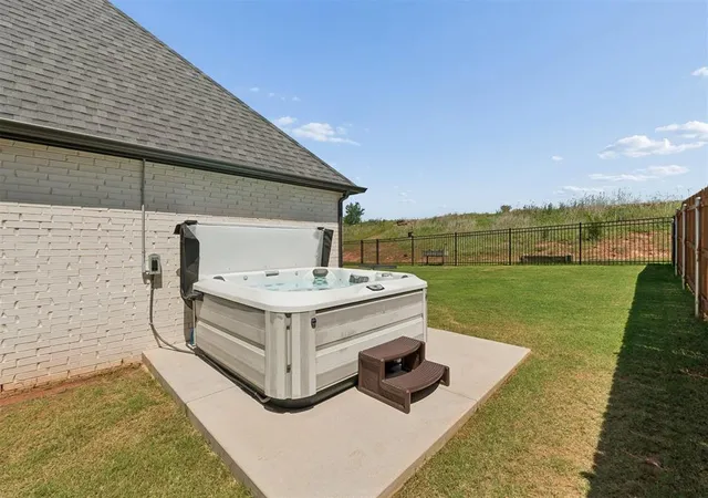 Photo 3 of Sale Pending at 8701 Beechgrove Dr, Arcadia, OK 73007 | MLS# 1230960 | Listing updated on 2026-09-14
