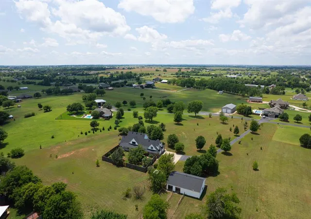 Photo 2 of Single family home for sale at 1120 Torre Pines Ct, Yukon, OK 73099 | MLS# 1231003 | Listing updated on 2026-09-25