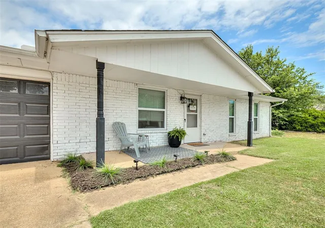 Homes for sale in Noble, OK | 705 Willis St, Noble, OK 73068 | MLS# 1231005