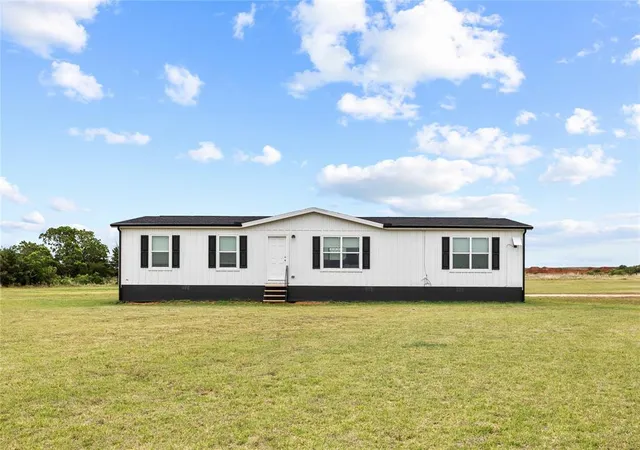 Homes for sale in Hitchcock, OK | 260267 E 680 Rd, Hitchcock, OK 73744 | MLS# 1231021