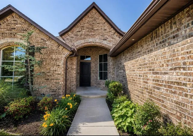 Photo 2 of Single family home for sale at 14101 S Independence Ave, Oklahoma City, OK 73170 | MLS# 1231047 | Listing updated on 2026-08-26