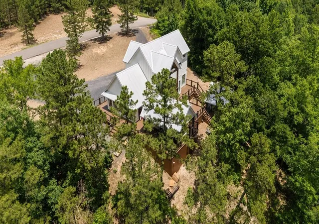 1st image of 1408 N Lukfata Trl, Broken Bow, OK 74728 | MLS# 1231058