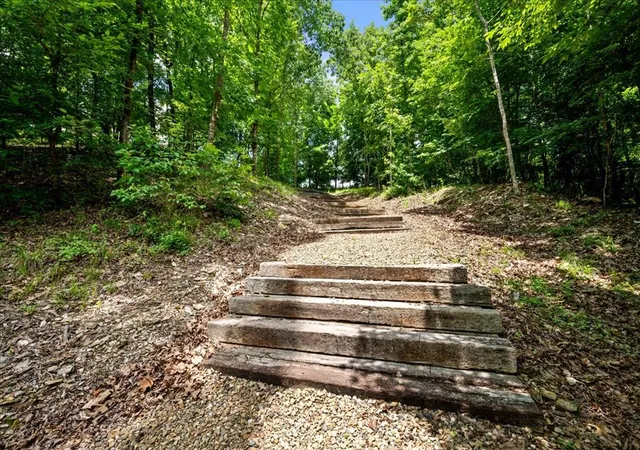 Photo 4 of Single family home for sale at 1408 N Lukfata Trl, Broken Bow, OK 74728 | MLS# 1231058 | Listing updated on 2026-08-19