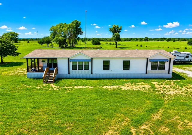 Photo 1 of Single family home for sale at 541 County Rd 1428, Ninnekah, OK 73067 | MLS# 1231064 | Listing updated on 2026-09-16
