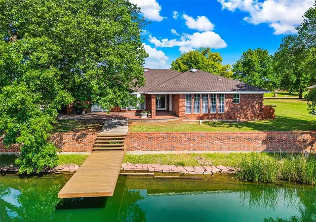 5th image of 2102 Lakewood, Chickasha, OK 73018 | MLS# 1231106