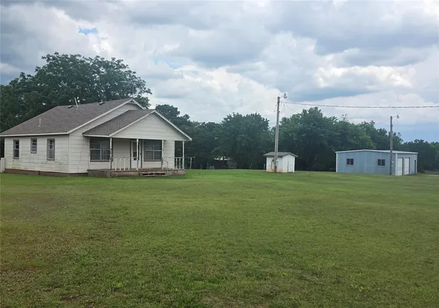 1st image of 21078 Fir Ln, Purcell, OK 73080 | MLS# 1231151