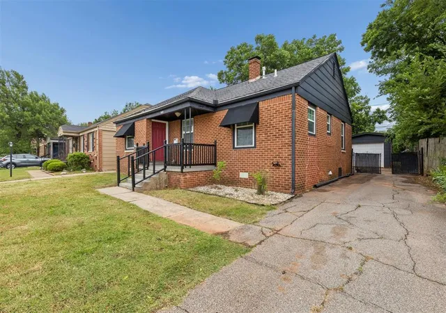 1st image of 840 Nw 46th St, Oklahoma City, OK 73118 | MLS# 1231176