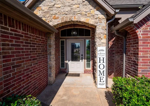 4th image of 1513 N Savannah Ter, Mustang, OK 73064 | MLS# 1231197