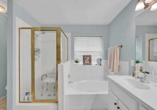 Photo 4 of Single family home for sale at 2912 Astor Dr, Norman, OK 73072 | MLS# 1231236 | Listing updated on 2026-09-02