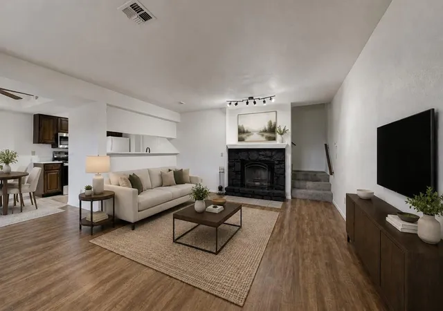 Listing Photo 5 - Condo for sale in building located at 14417 N Pennsylvania Ave, Oklahoma City, OK 73134 - Unit #17C