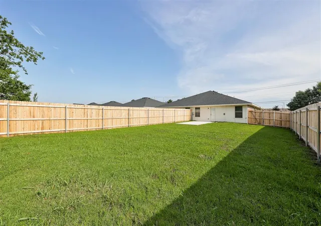 2nd image of 200 NW 122nd St, Oklahoma City, OK 73114
