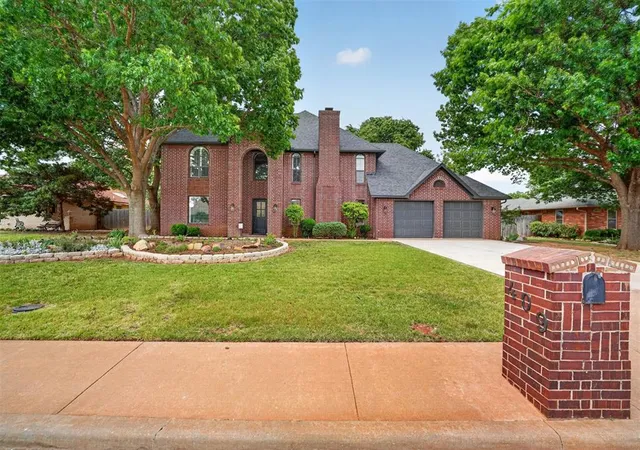 Homes for sale in Altus, OK | 409 Buena Vista St, Altus, OK 73521 | MLS# 1231249