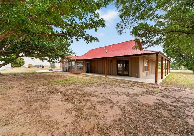 Homes for sale in Mangum, OK | 22982 N County Road 1940 Road, Mangum, OK 73554 | MLS# 1231254
