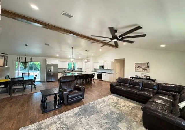 Homes for sale in Stratford, OK | 4041 County Road 1520, Stratford, OK 74872 | MLS# 1231257