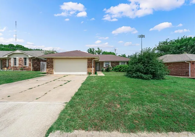 1st image of 2012 E Hills Dr, Moore, OK 73160 | MLS# 1231258