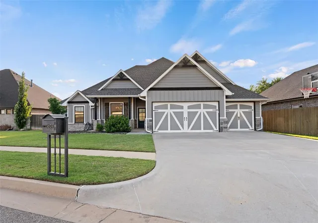Photo 1 of Sale Pending at 15609 Fountain Crk Ln, Edmond, OK 73013 | MLS# 1231287 | Listing updated on 2026-09-03