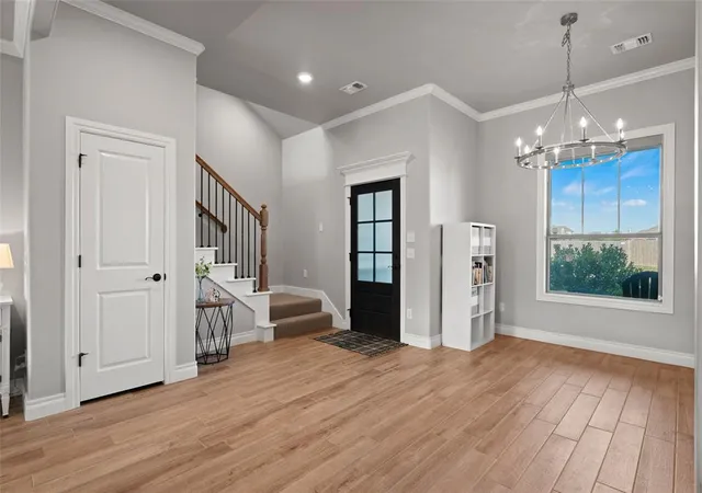 Photo 3 of Sale Pending at 15609 Fountain Crk Ln, Edmond, OK 73013 | MLS# 1231287 | Listing updated on 2026-09-03