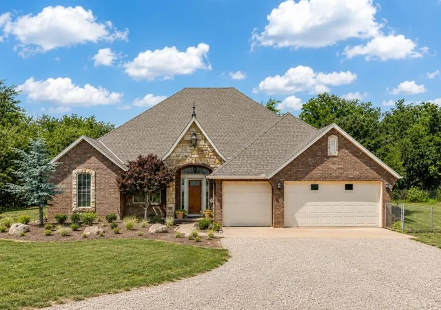 1st image of 2805 Ne Edmond Rd, Piedmont, OK 73078 | MLS# 1231292