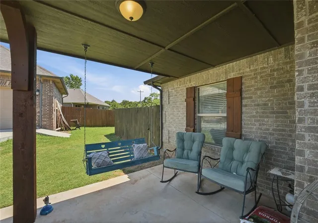 4th image of 279 Timber Ln, Harrah, OK 73045 | MLS# 1231305