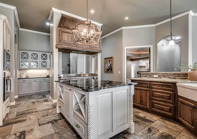 Photo 4 of Sale Pending at 600 NW 153rd Street, Edmond, OK 73013 | MLS# 1231306 | Listing updated on 2026-08-03