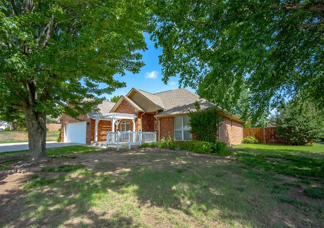 2nd image of 1011 Woodbrook Blvd, Purcell, OK 73080 | MLS# 1231308