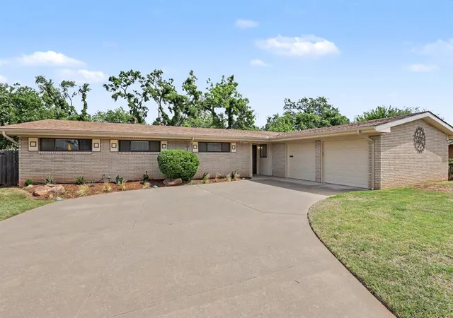 1st image of 2421 Nw 59th St, Oklahoma City, OK 73112 | MLS# 1231311