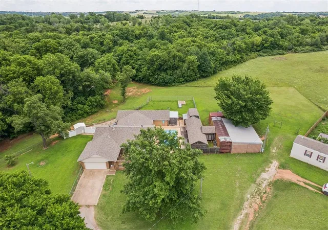 50th image of 4423 Ne 40th St, Blanchard, OK 73010 | MLS# 1231321